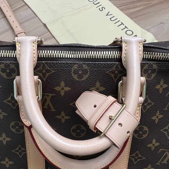 SOLD.  Louis Vuitton Keepall Bandoulière 45 with strap - Picture 12 of 15